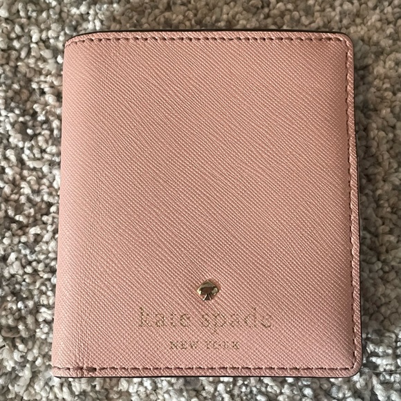 Kate Spade Mini Wallet - Picture 10 of 10